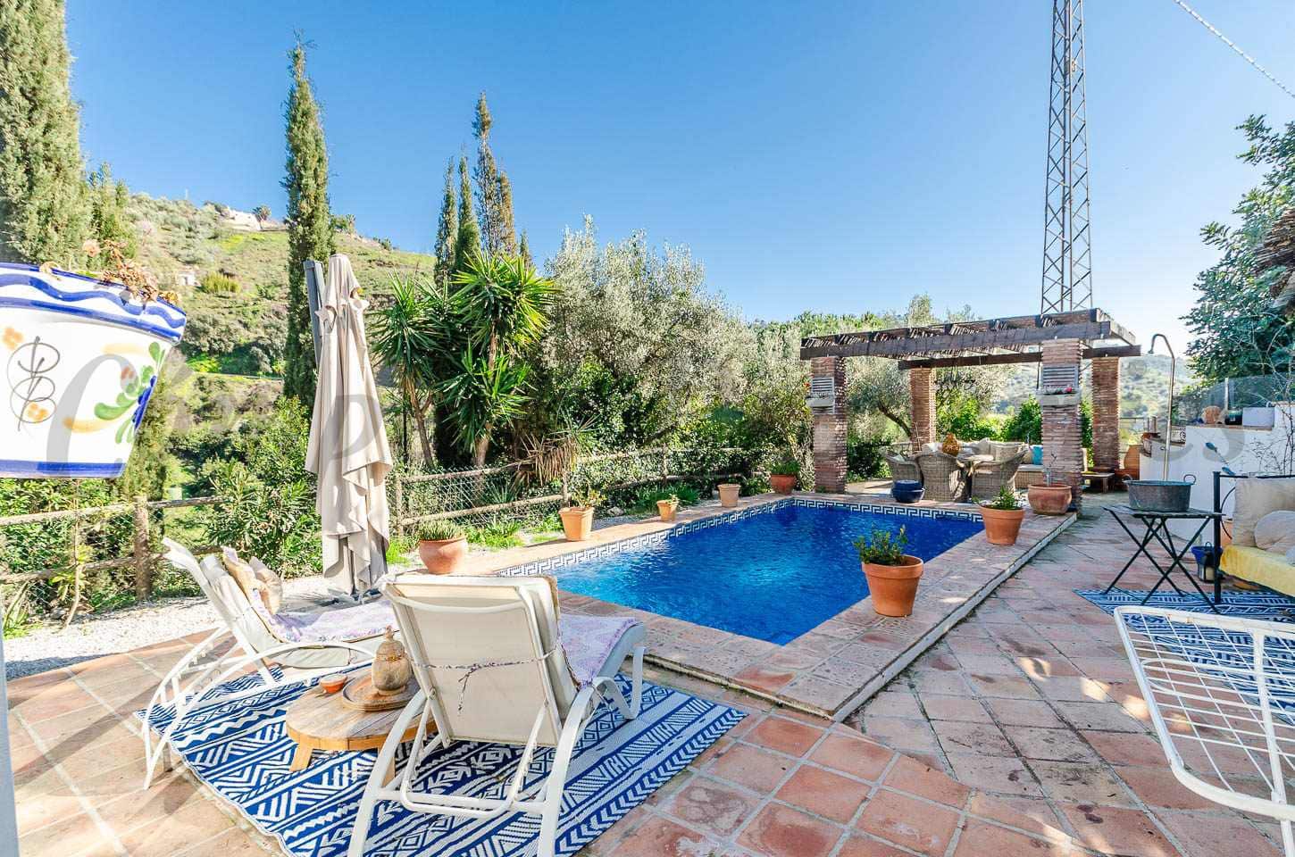 3 soverom Finca/Herregård til salgs i Archez med svømmebasseng - € 395 000 (Ref: 9646190)