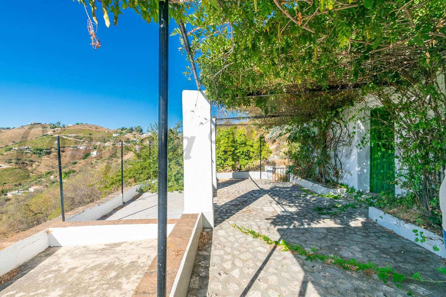 4 Zimmer Finca/Landgut zu verkaufen in Competa - 118.000 € (Ref: 9654271)