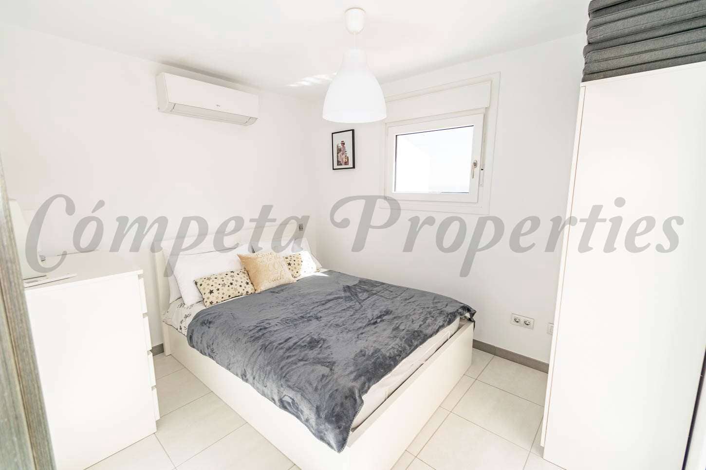 1 makuuhuone Omakotitalo myytävänä paikassa Torrox - 169 000 € (Ref: 9656859)