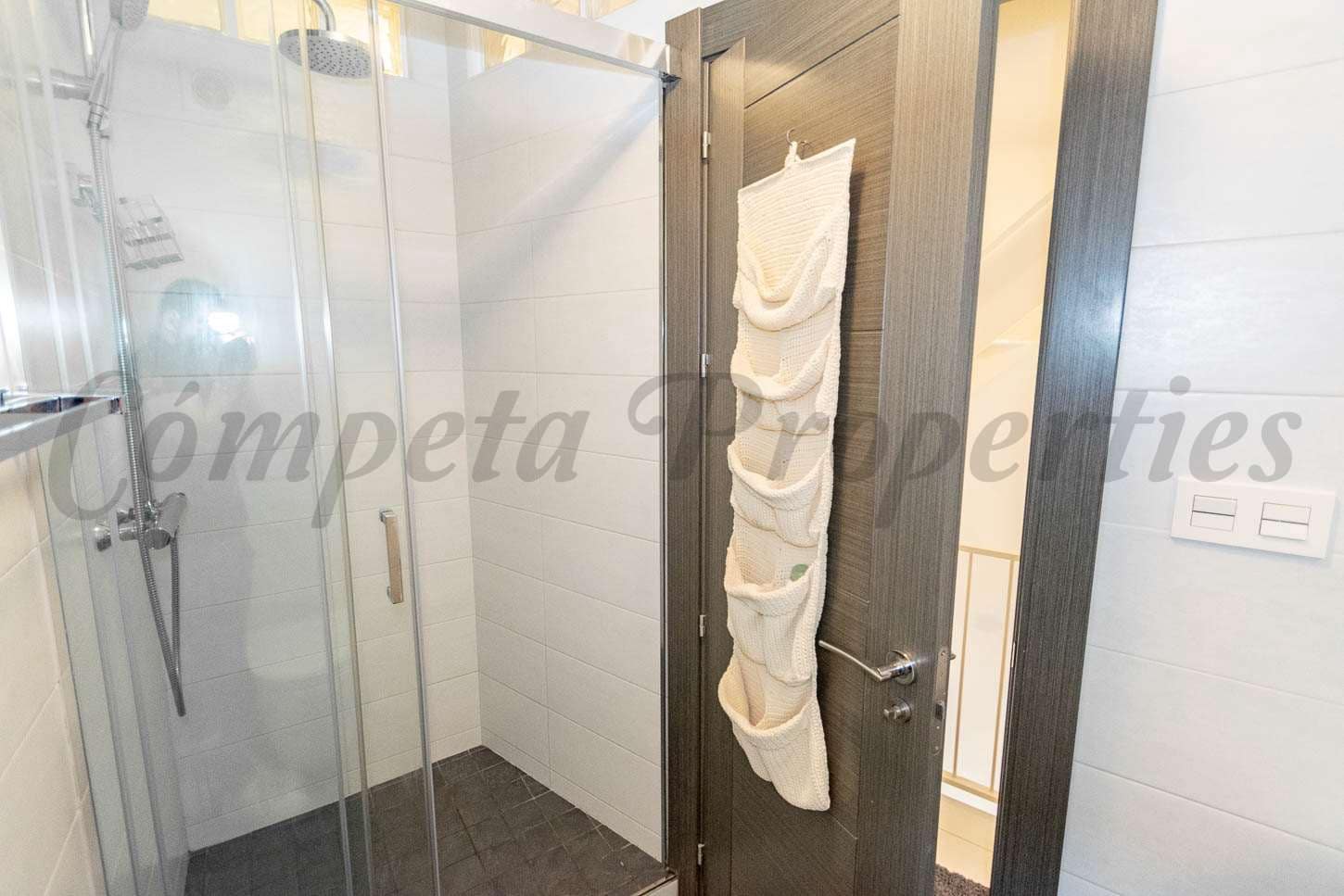 1 makuuhuone Omakotitalo myytävänä paikassa Torrox - 169 000 € (Ref: 9656859)