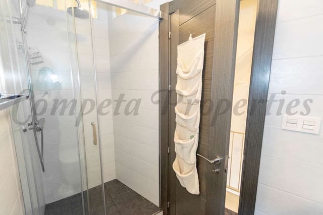 1 makuuhuone Omakotitalo myytävänä paikassa Torrox - 169 000 € (Ref: 9656859)