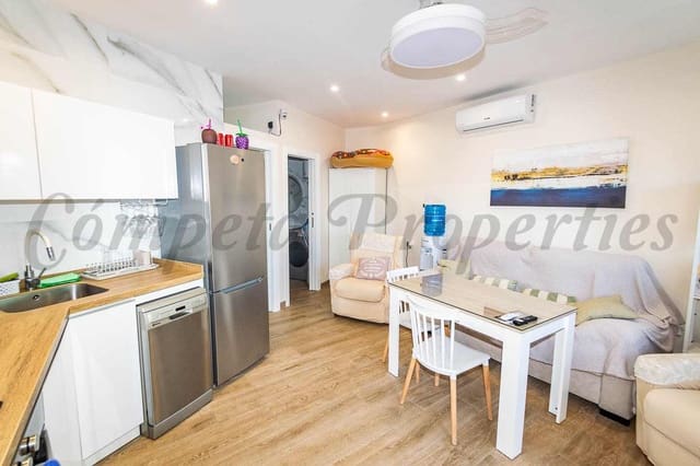 1 slaapkamer Appartement te huur in Torrox-Costa, Torrox met zwembad - € 550 (Ref: 9656996)