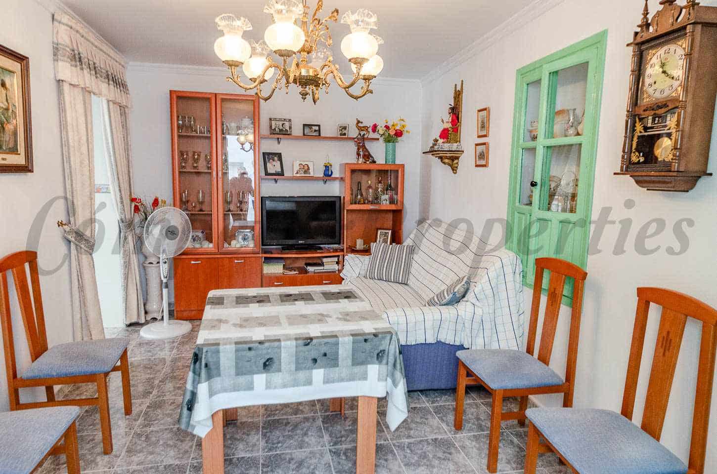 2 bedroom Townhouse for sale in Competa - € 159,000 (Ref: 9665419)