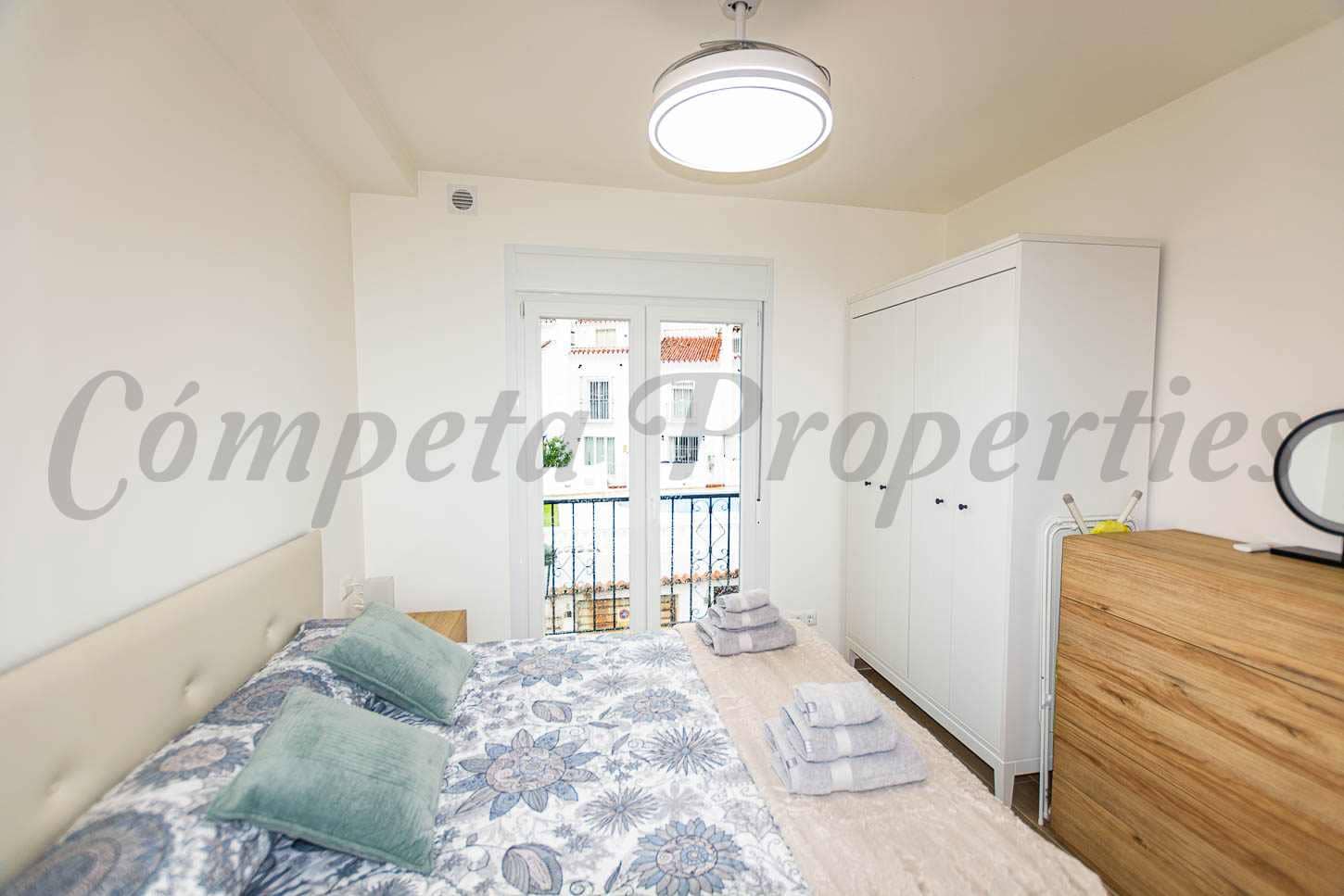 2 soverom Leilighet til salgs i Nerja med svømmebasseng - € 785 (Ref: 9666977)