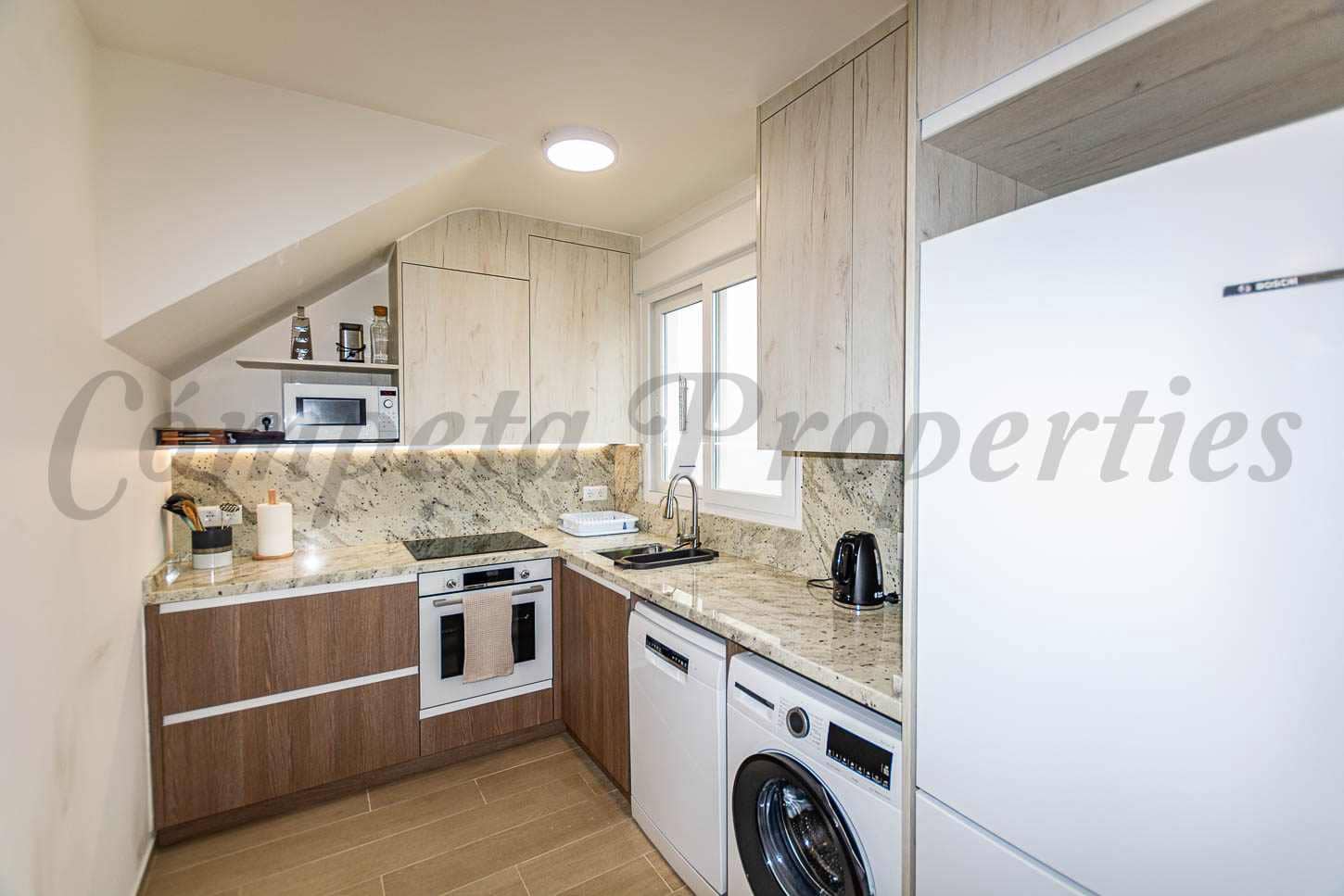 2 soverom Leilighet til salgs i Nerja med svømmebasseng - € 785 (Ref: 9666977)