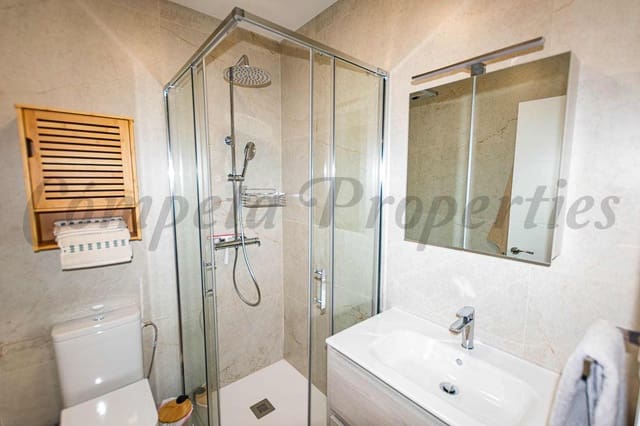 Apartamento de 2 habitaciones en Nerja en alquiler vacacional con piscina - 785 € (Ref: 9666977)