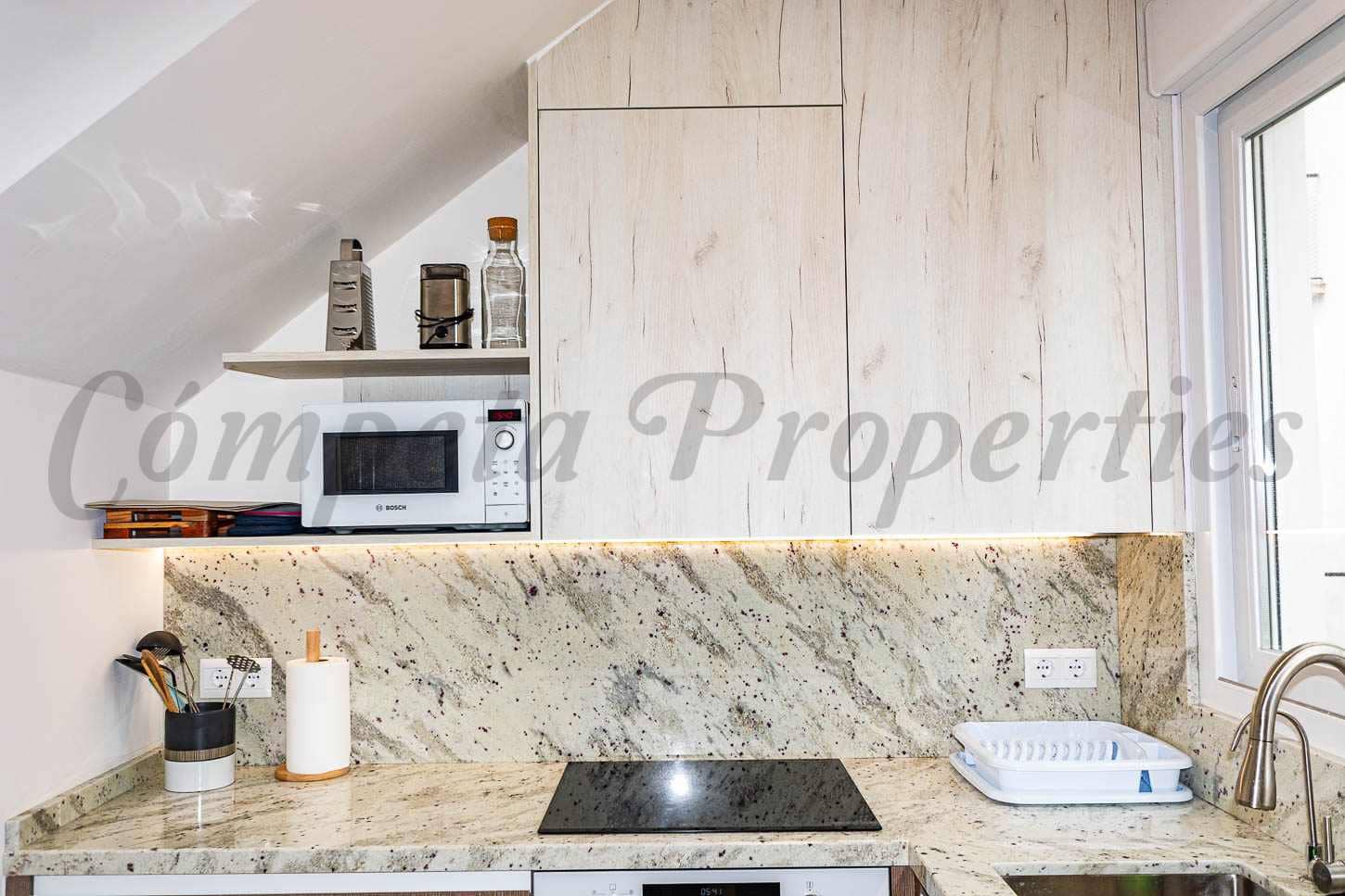 2 soverom Leilighet til salgs i Nerja med svømmebasseng - € 785 (Ref: 9666977)