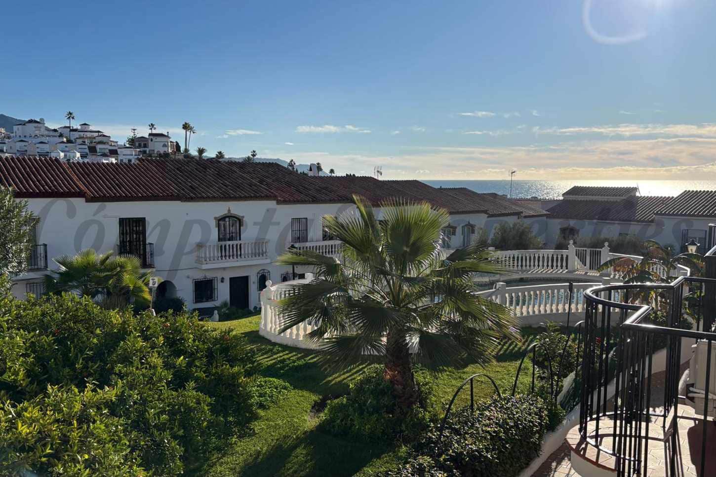 2 soverom Leilighet til salgs i Nerja med svømmebasseng - € 785 (Ref: 9666977)