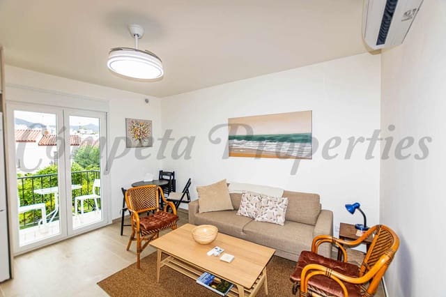 Apartamento de 2 habitaciones en Nerja en alquiler vacacional con piscina - 785 € (Ref: 9666977)