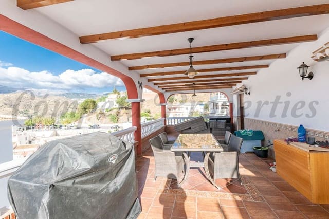 3 makuuhuone Omakotitalo vuokrattavana paikassa Sayalonga - 1 000 € (Ref: 9672172)