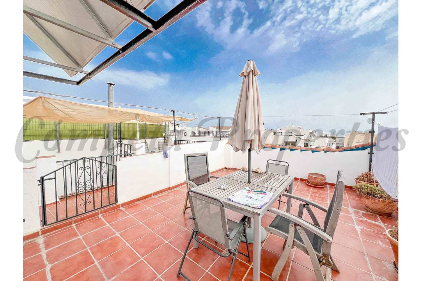 Casa de 3 habitaciones en Nerja en alquiler - 950 € (Ref: 9676030)