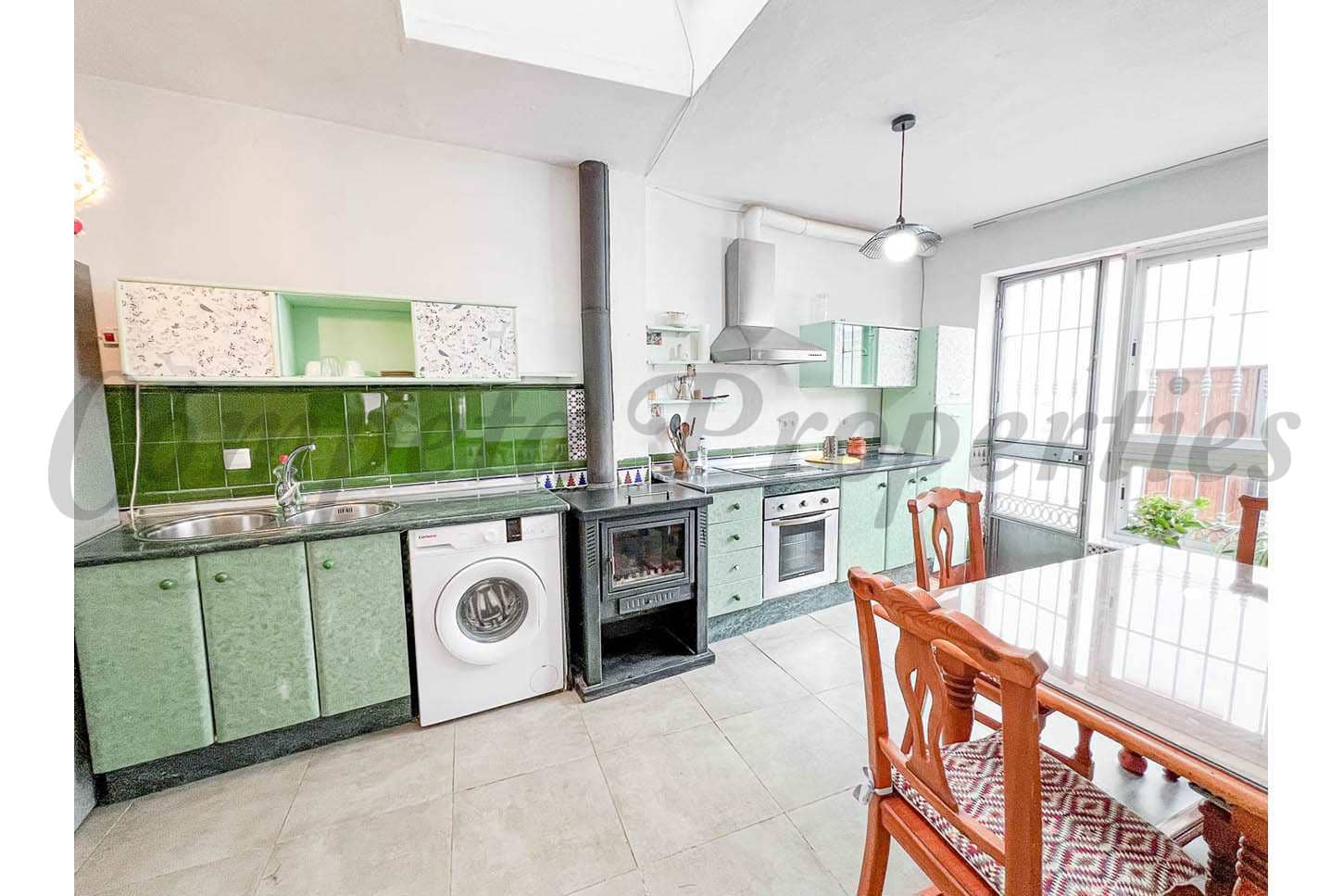 Casa de 3 habitaciones en Nerja en alquiler - 950 € (Ref: 9676030)