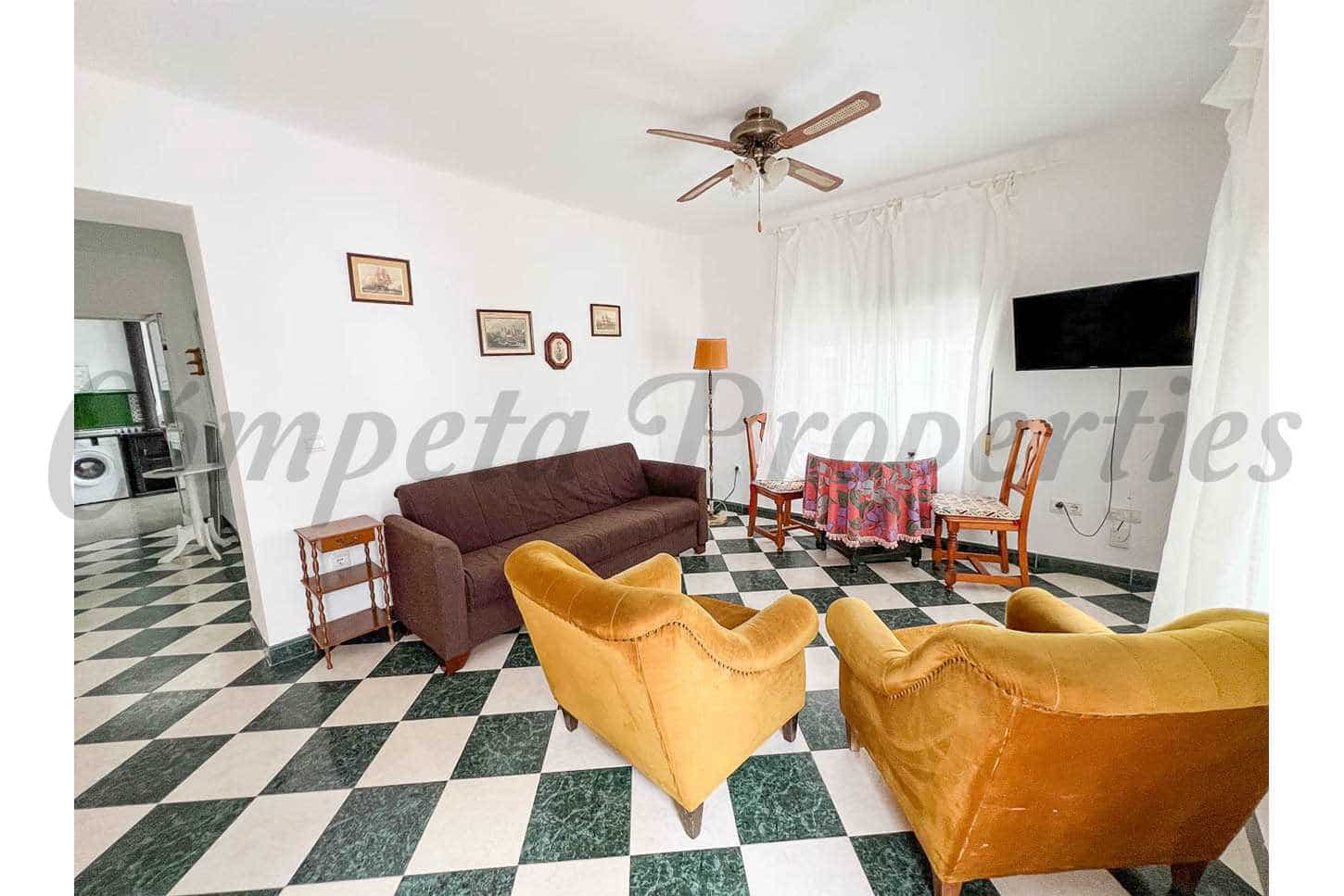 Casa de 3 habitaciones en Nerja en alquiler - 950 € (Ref: 9676030)