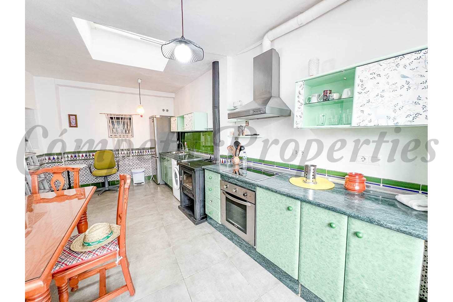 Casa de 3 habitaciones en Nerja en alquiler - 950 € (Ref: 9676030)