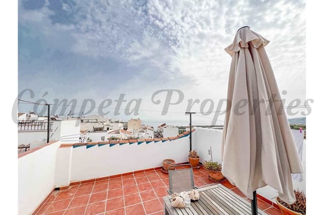 Casa de 3 habitaciones en Nerja en alquiler - 950 € (Ref: 9676030)