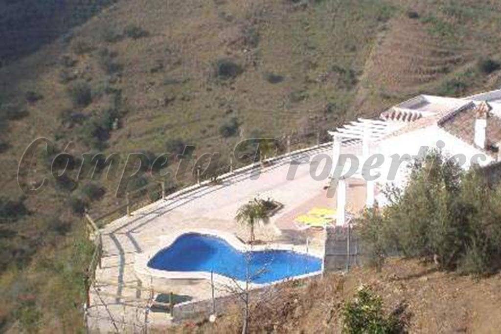 2 sovrum Finca/Hus på landet att hyra i Torrox med pool garage - 1 775 € (Ref: 9676031)