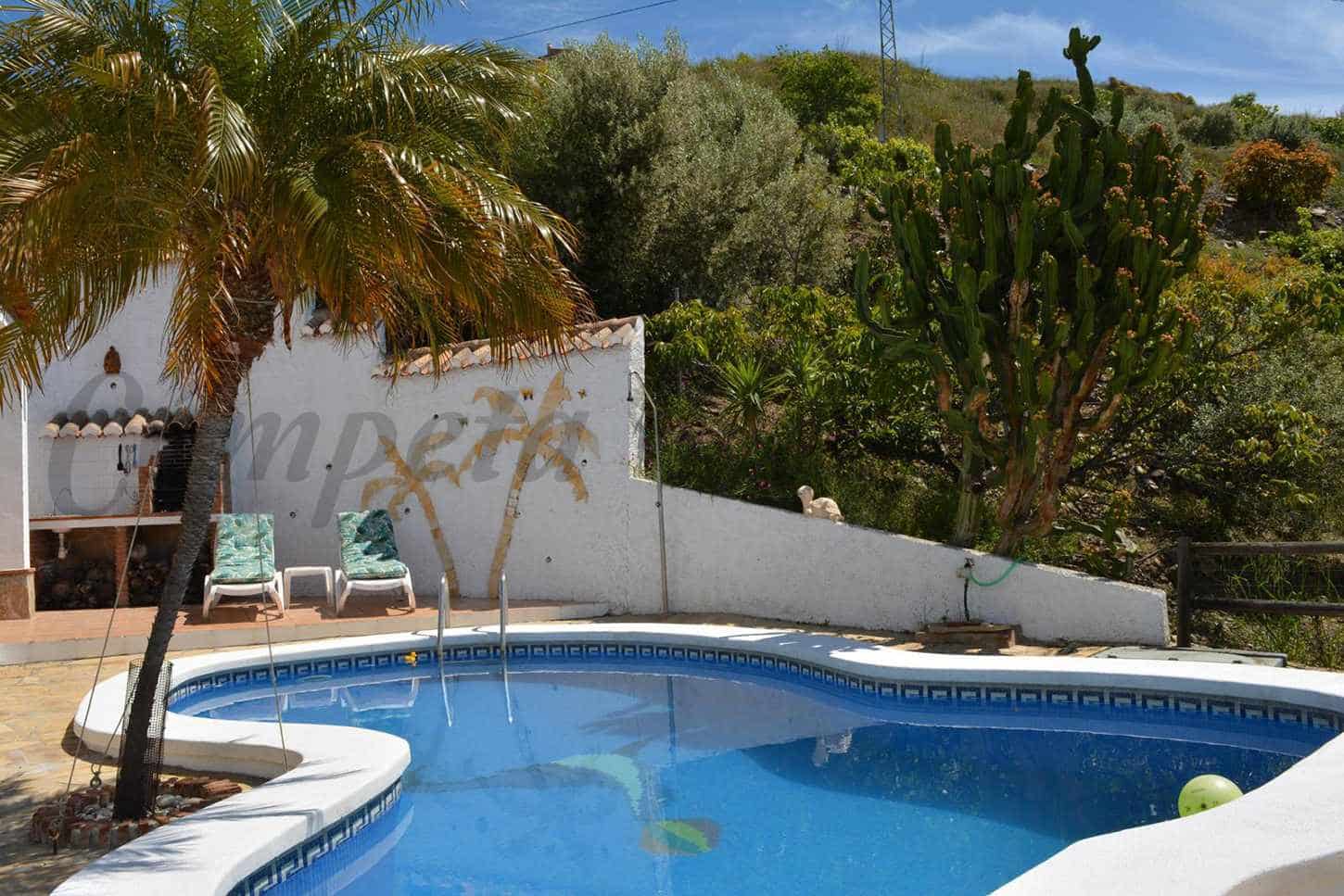 Finca/Casa Rural de 2 habitaciones en Torrox en alquiler con piscina garaje - 1.775 € (Ref: 9676031)