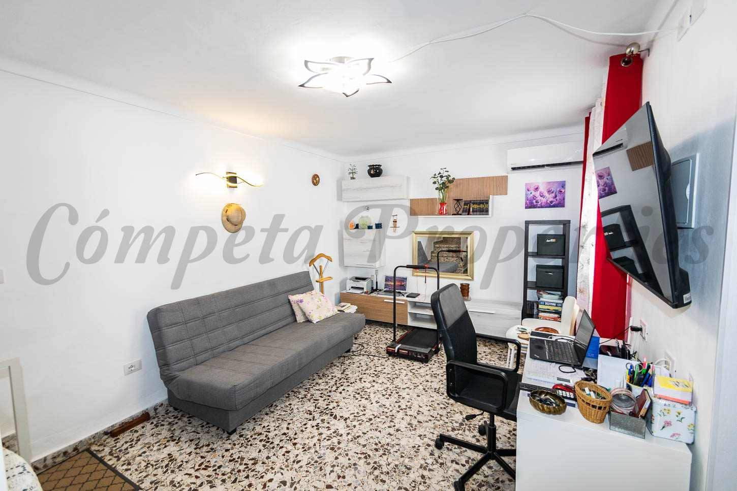 2 bedroom Townhouse for sale in Torrox - € 179,000 (Ref: 9688508)