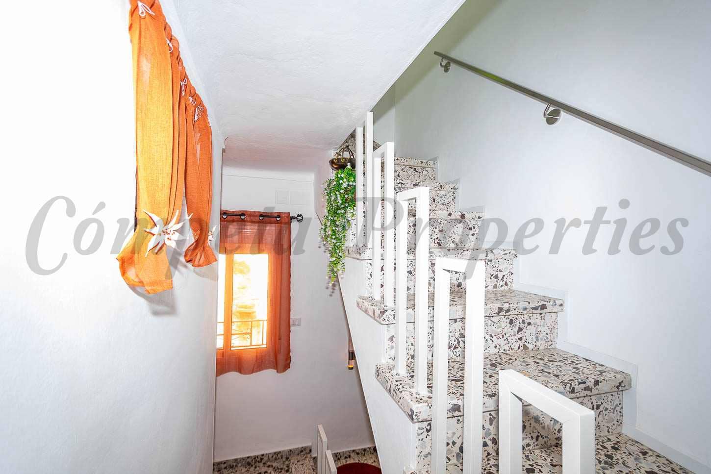 2 bedroom Townhouse for sale in Torrox - € 179,000 (Ref: 9688508)