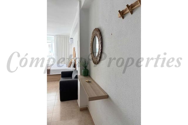Appartement de 1 chambre de location de vacances à Nerja avec piscine garage - 600 € (Ref: 9691644)