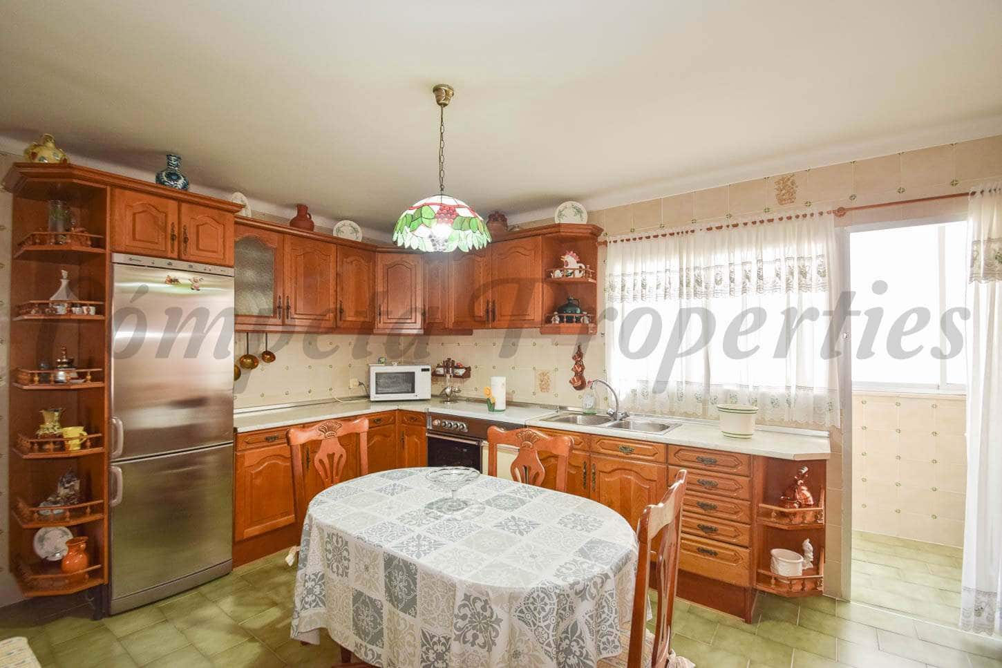 2 bedroom Apartment for rent in Torrox-Costa - € 750 (Ref: 9696632)