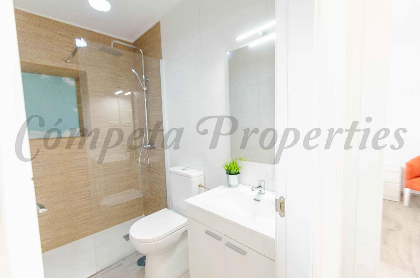 Appartement de 3 chambres à louer à Competa - 1 125 € (Ref: 9702456)