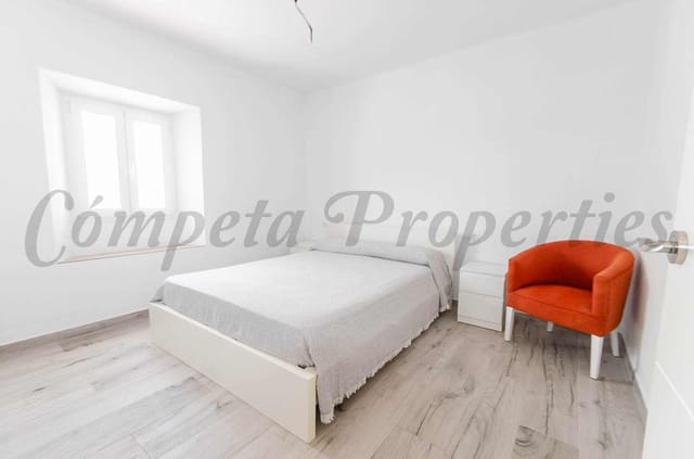Appartement de 3 chambres à louer à Cómpeta - 1 125 € (Ref: 9702456)