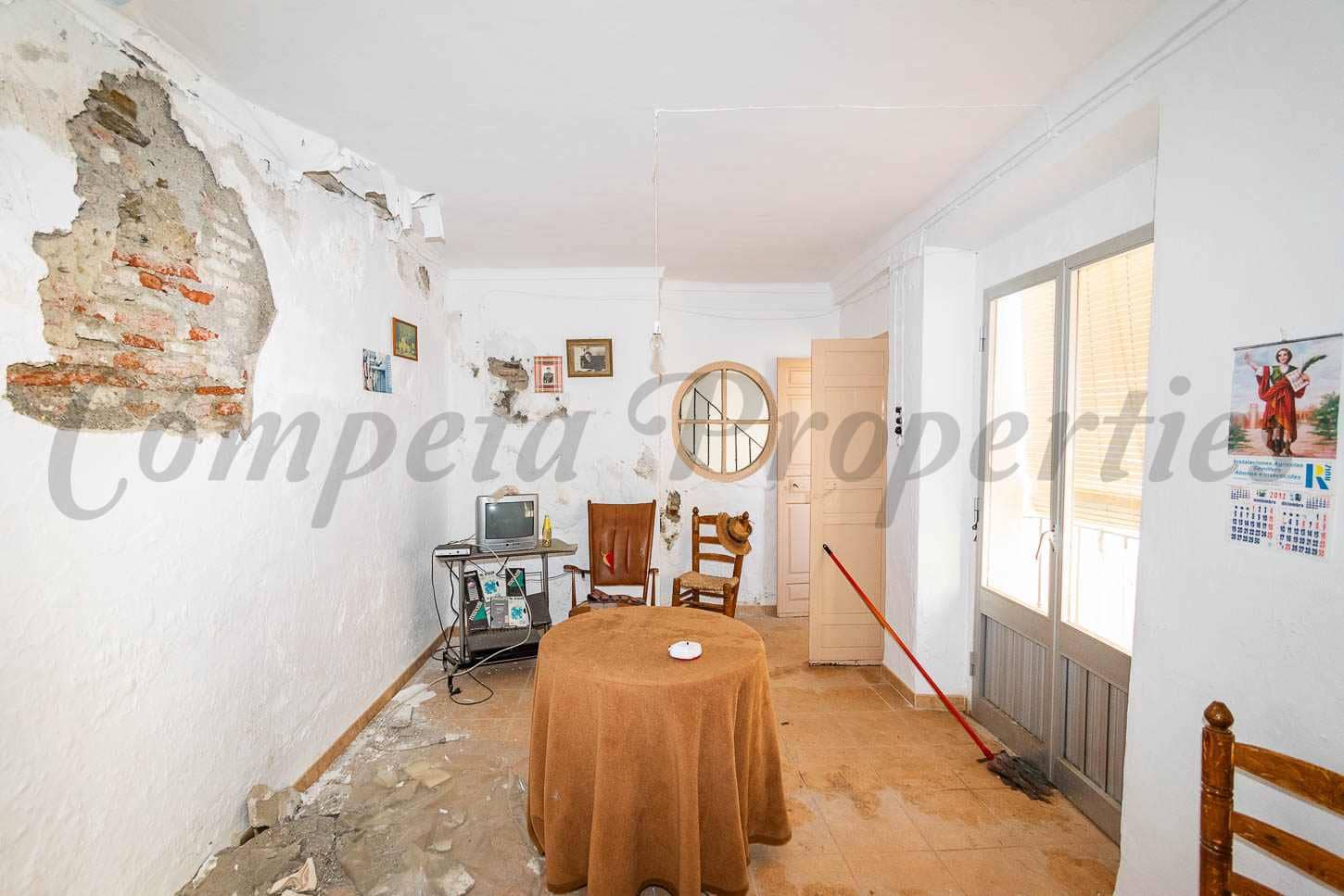 14 bedroom Townhouse for sale in Torrox - € 299,000 (Ref: 9702476)