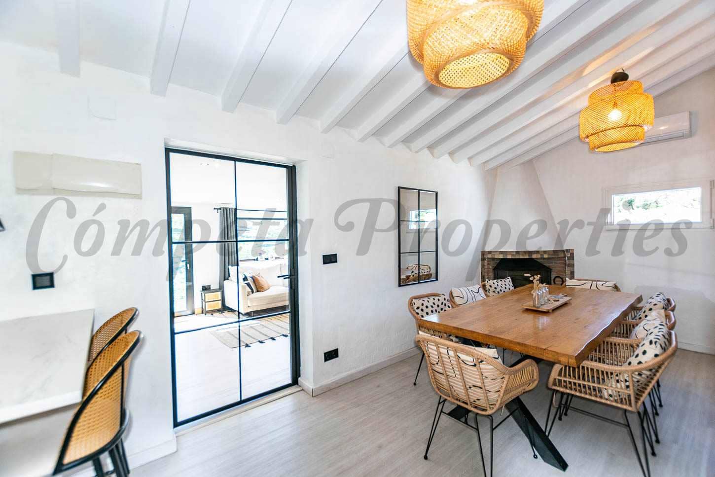 3 soveværelse Villa til salg i Competa med swimmingpool - € 485.000 (Ref: 9715210)