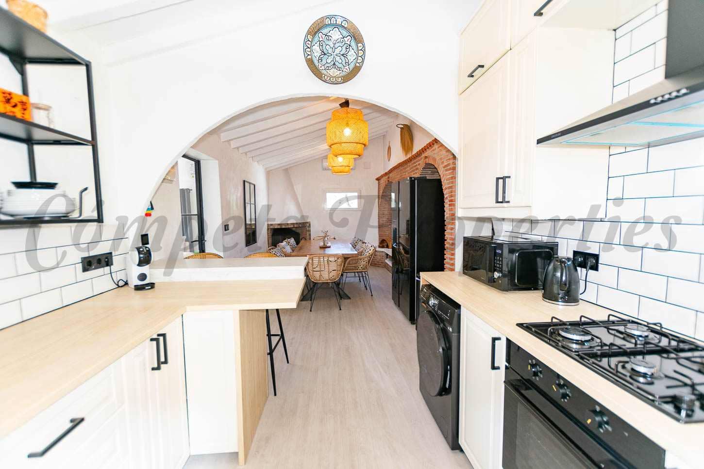 3 soveværelse Villa til salg i Competa med swimmingpool - € 485.000 (Ref: 9715210)