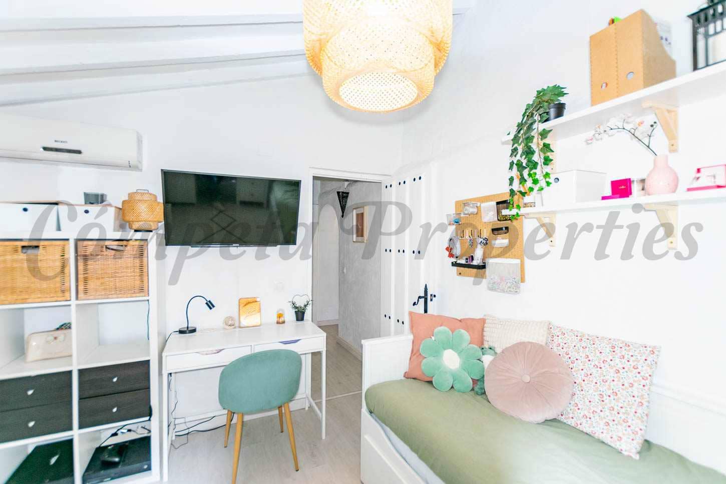 3 soveværelse Villa til salg i Competa med swimmingpool - € 485.000 (Ref: 9715210)