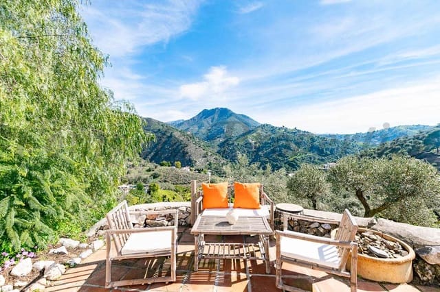 3 soveværelse Villa til salg i Cómpeta med swimmingpool - € 485.000 (Ref: 9715210)