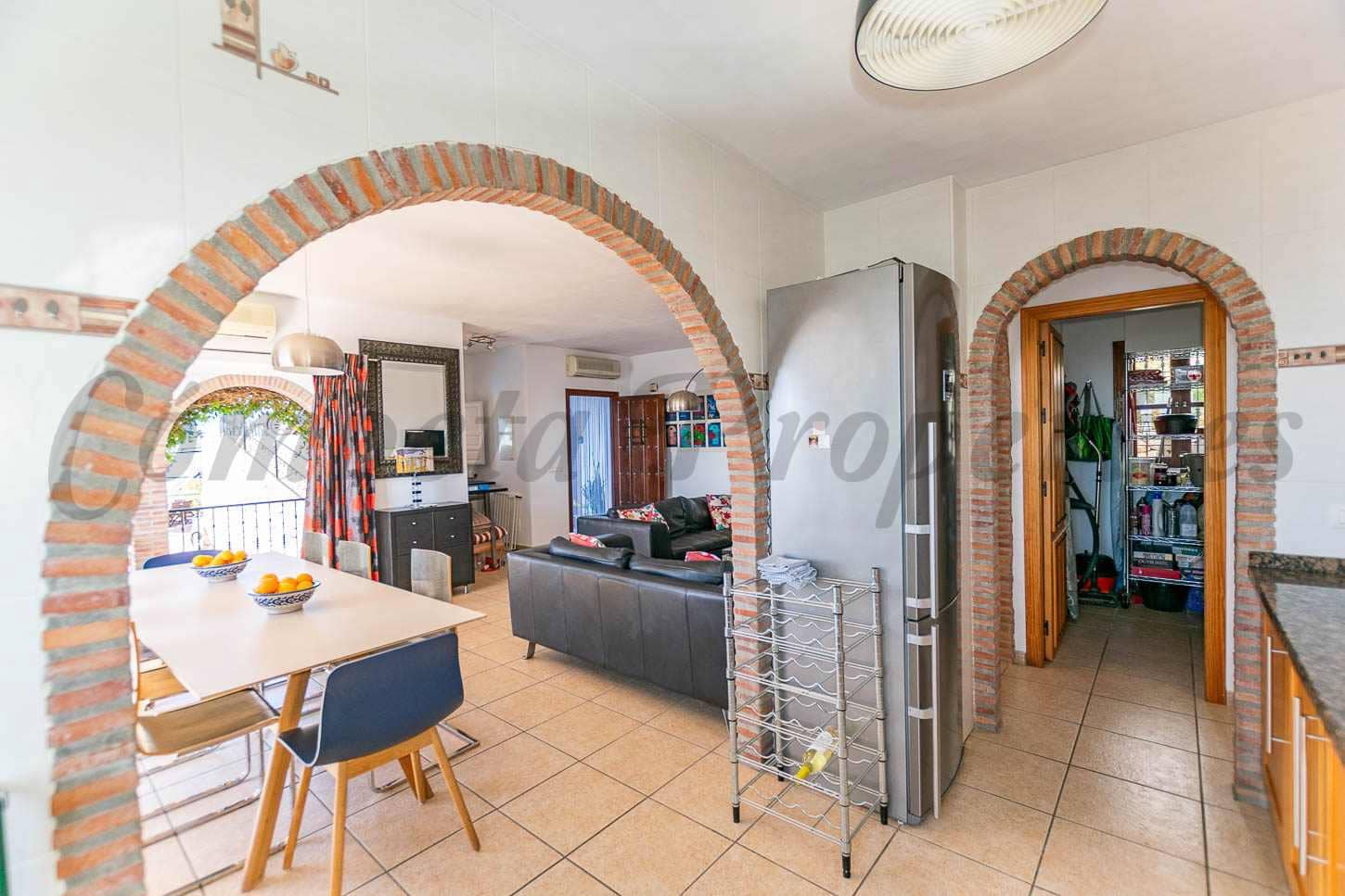 5 soveværelse Villa til salg i Competa med swimmingpool - € 575.000 (Ref: 9715213)