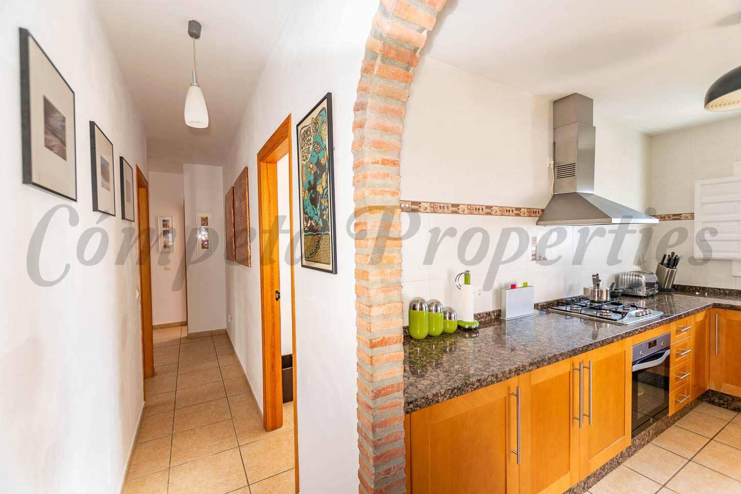 5 soveværelse Villa til salg i Competa med swimmingpool - € 575.000 (Ref: 9715213)