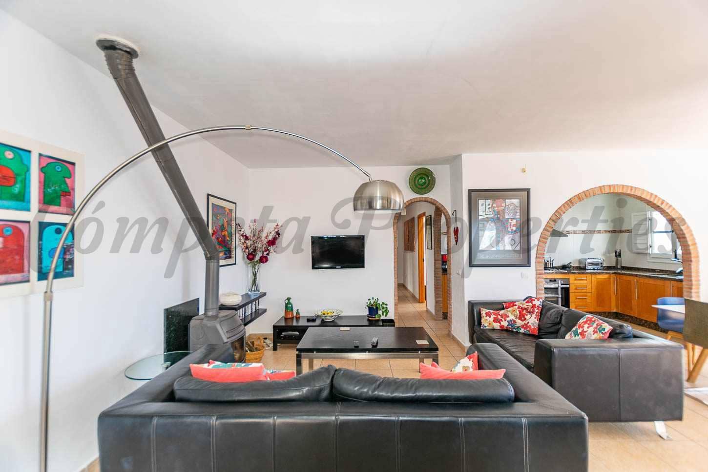 5 soveværelse Villa til salg i Competa med swimmingpool - € 575.000 (Ref: 9715213)