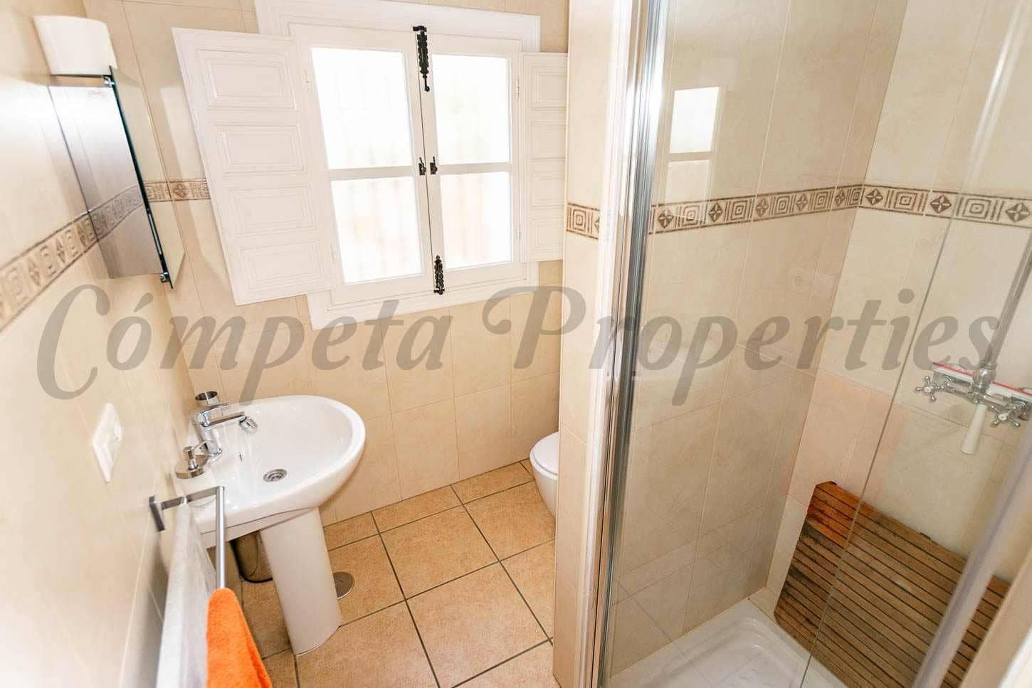 5 soveværelse Villa til salg i Competa med swimmingpool - € 575.000 (Ref: 9715213)