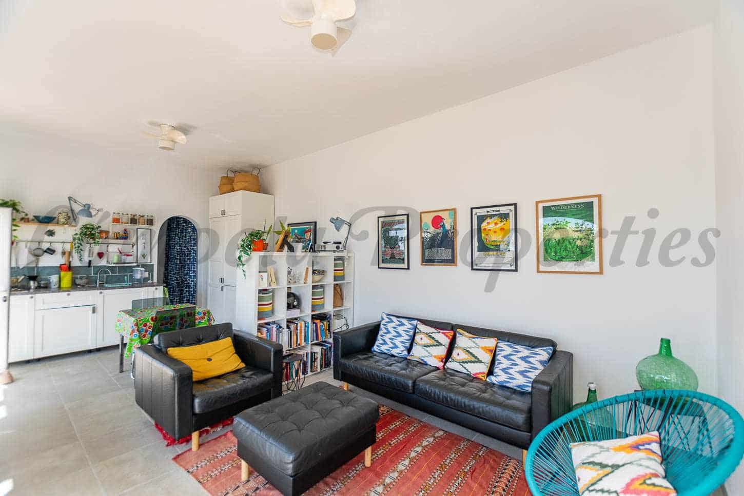 5 soveværelse Villa til salg i Competa med swimmingpool - € 575.000 (Ref: 9715213)