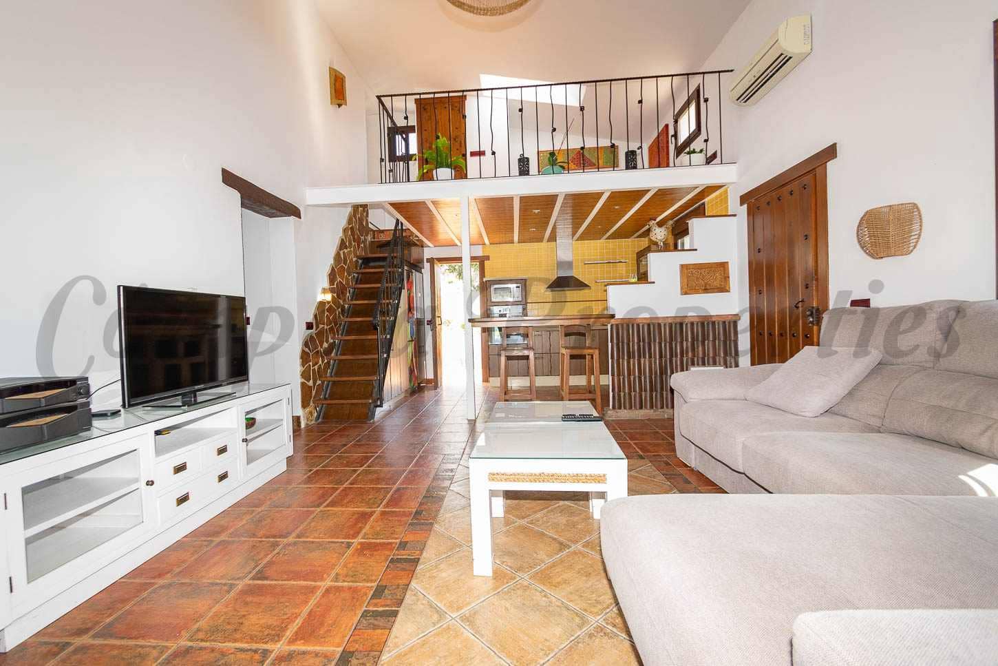 3 makuuhuone Maalaistalo vuokrattavana paikassa Torrox mukana uima-altaan 
autotalli - 1 500 € (Ref: 9715408)