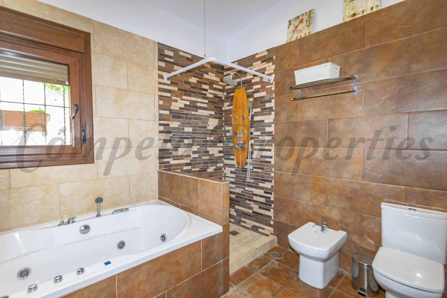 3 makuuhuone Maalaistalo vuokrattavana paikassa Torrox mukana uima-altaan 
autotalli - 1 500 € (Ref: 9715408)