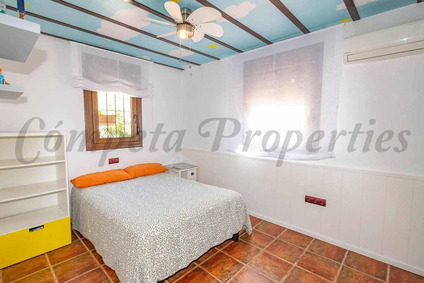 3 makuuhuone Maalaistalo vuokrattavana paikassa Torrox mukana uima-altaan 
autotalli - 1 500 € (Ref: 9715408)