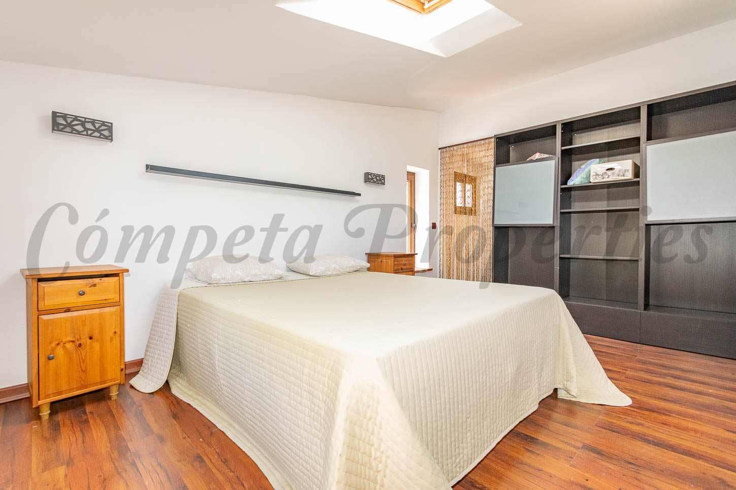 3 makuuhuone Maalaistalo vuokrattavana paikassa Torrox mukana uima-altaan 
autotalli - 1 500 € (Ref: 9715408)