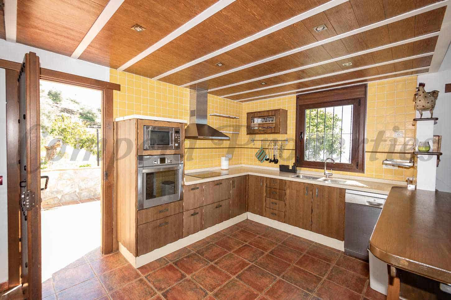 3 makuuhuone Maalaistalo vuokrattavana paikassa Torrox mukana uima-altaan 
autotalli - 1 500 € (Ref: 9715408)