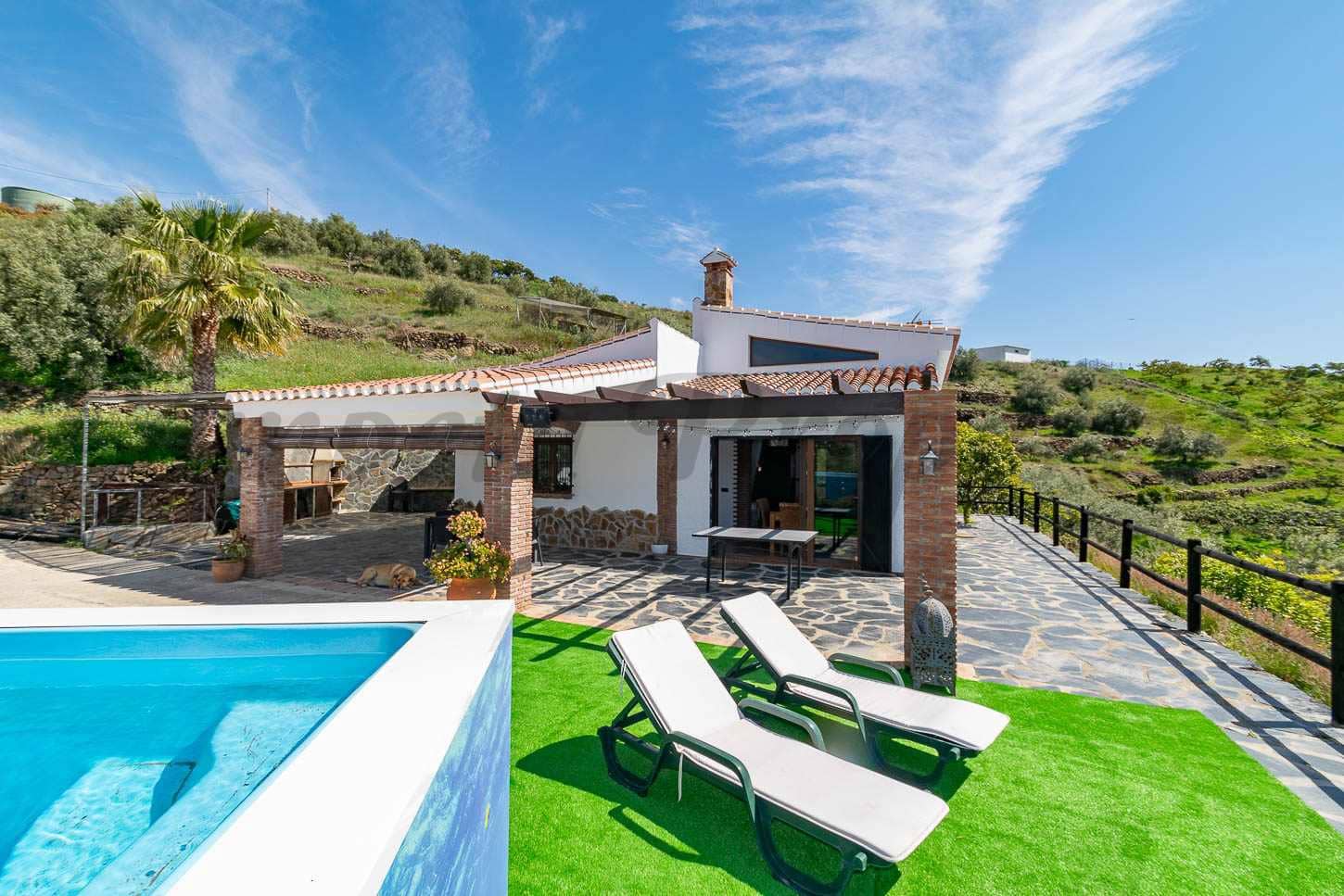 3 makuuhuone Maalaistalo vuokrattavana paikassa Torrox mukana uima-altaan 
autotalli - 1 500 € (Ref: 9715408)