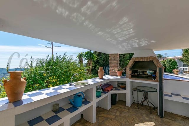 4 sypialnia Willa na sprzedaż w Cómpeta z basenem garażem - 599 000 € (Ref: 9733863)