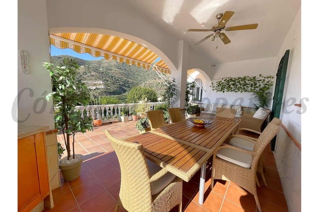 Finca/Casa Rural de 4 habitaciones en Arenas en venta con piscina - 750.000 € (Ref: 9748206)