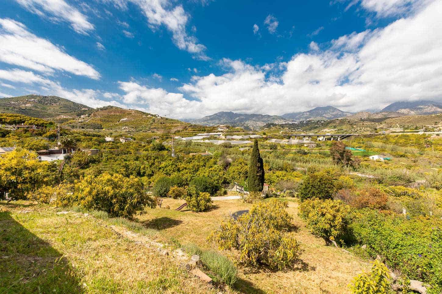 5 slaapkamer Villa te koop in Nerja met zwembad garage - € 1.099.000 (Ref: 9752404)