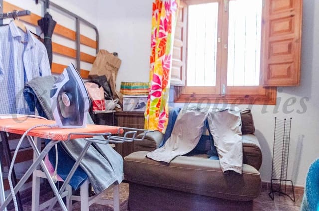 4 soverom Leilighet til salgs i Cómpeta - € 137 000 (Ref: 9756402)