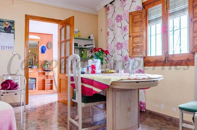 4 soverom Leilighet til salgs i Cómpeta - € 137 000 (Ref: 9756402)