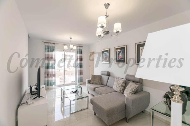 3 makuuhuone Omakotitalo myytävänä paikassa Torrox mukana 
autotalli - 315 000 € (Ref: 9770871)