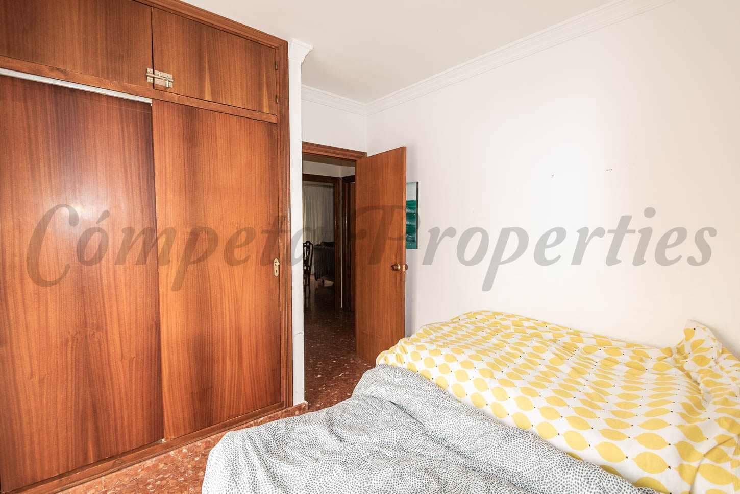 3 makuuhuone Huoneisto myytävänä paikassa Torrox - 210 000 € (Ref: 9775920)